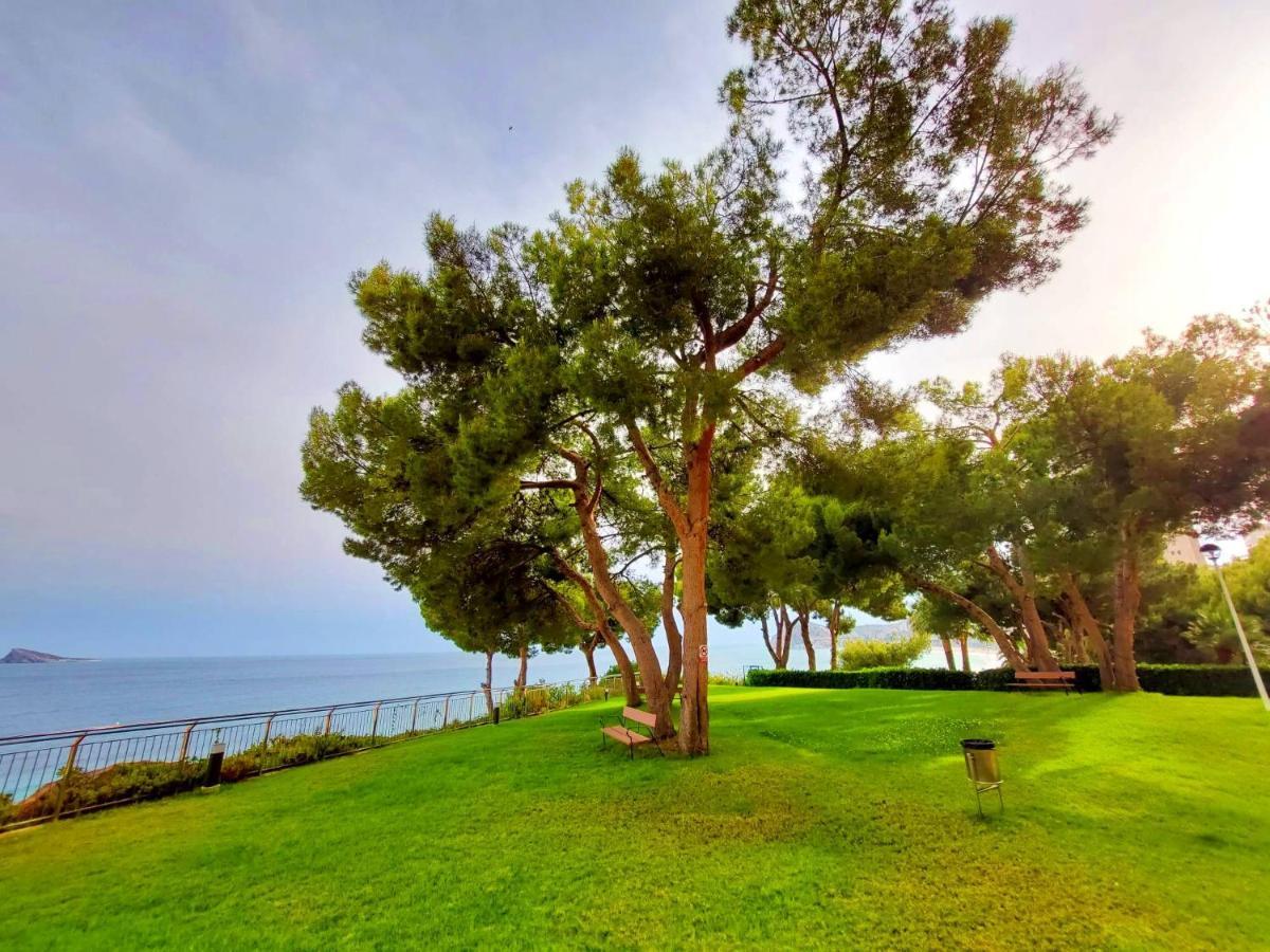 Vistas Al Mar Poniente Beach Benidorm Exterior foto